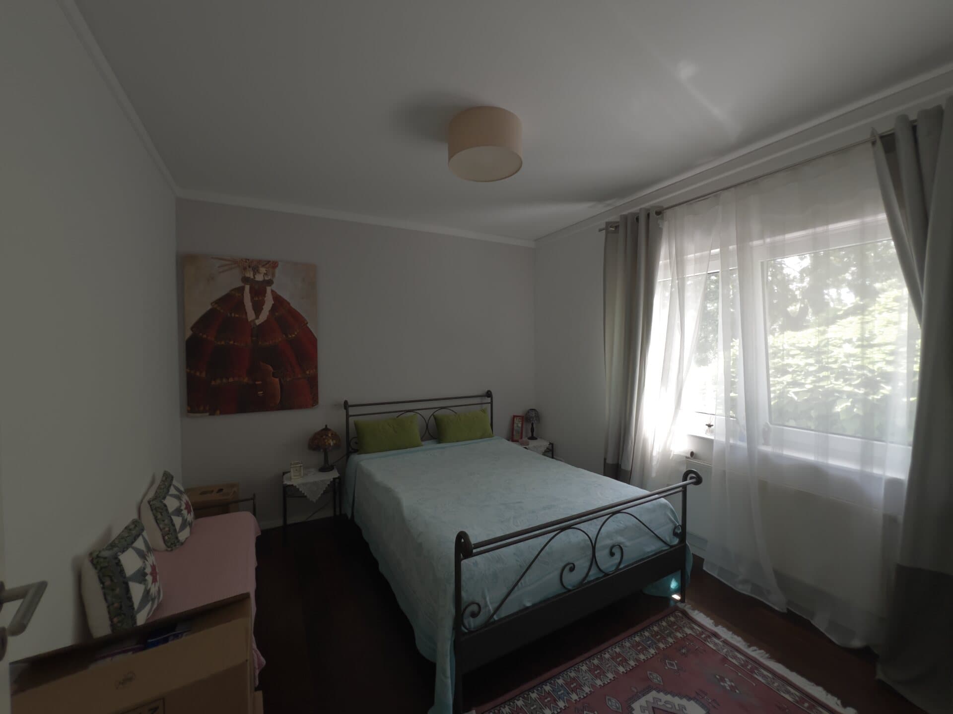 Schlafzimmer mit Gartenblick